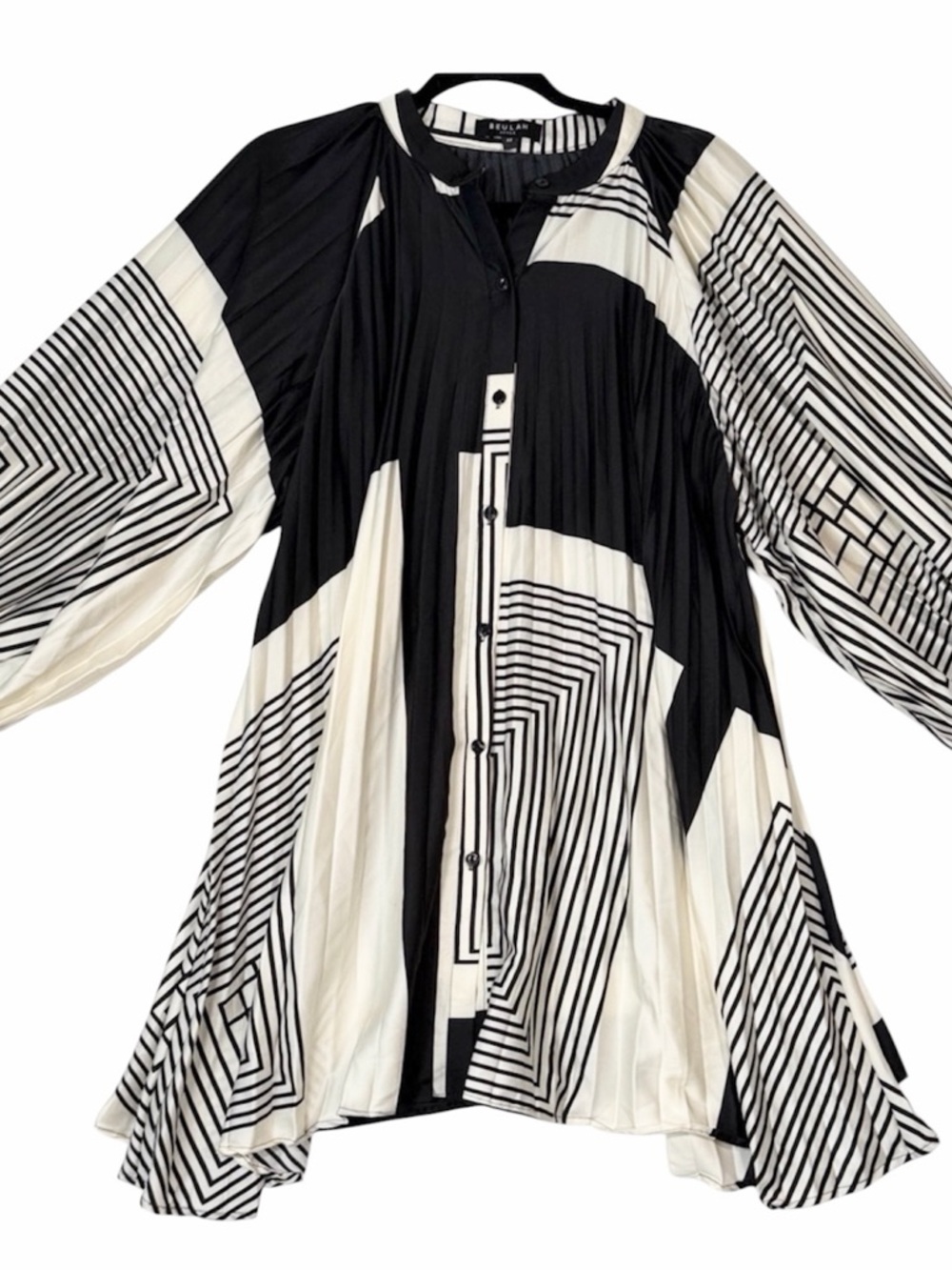 Beulah Black and Cream Geometric Pleated Shift Dress Long Sleeve